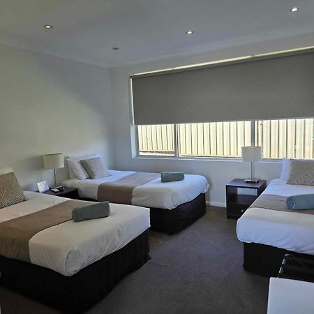 Merivale Motel Тьюмут Экстерьер фото