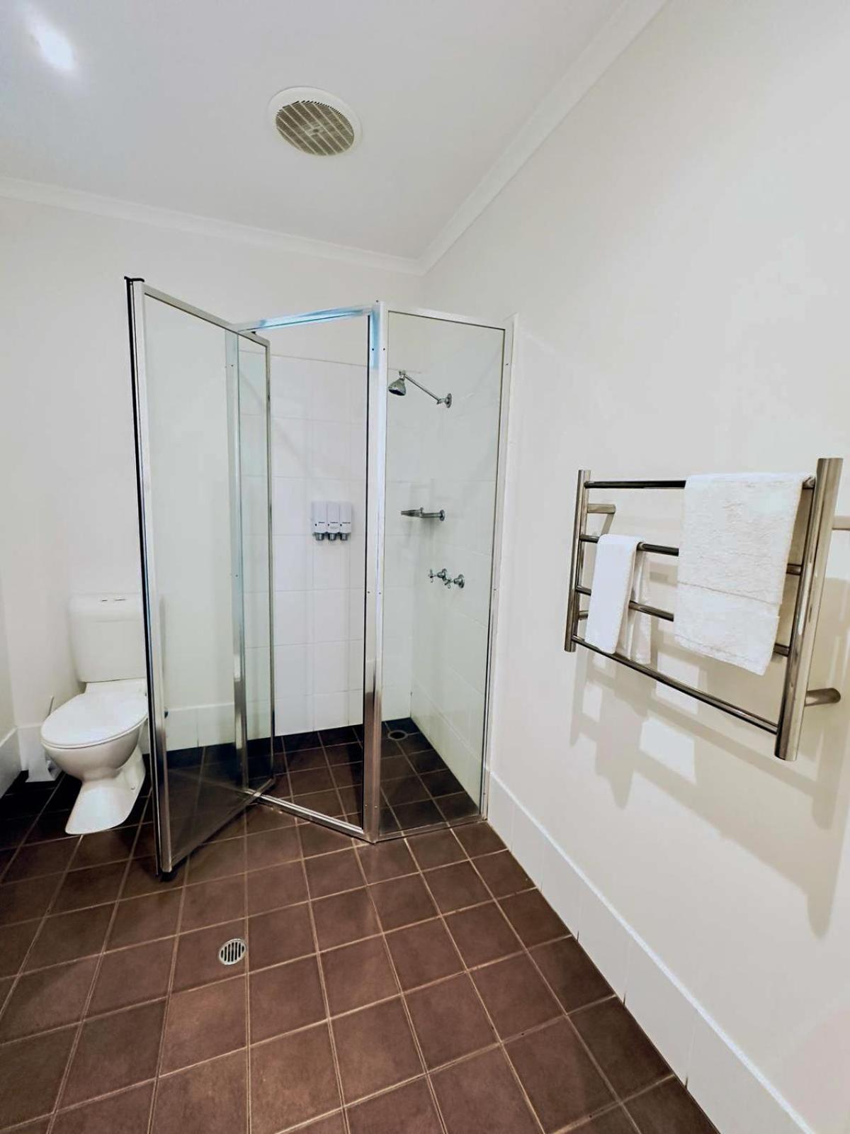 Merivale Motel Тьюмут Экстерьер фото