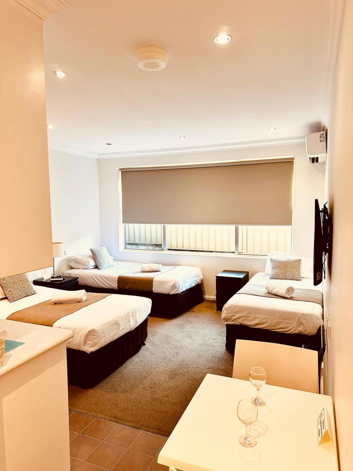 Merivale Motel Тьюмут Экстерьер фото